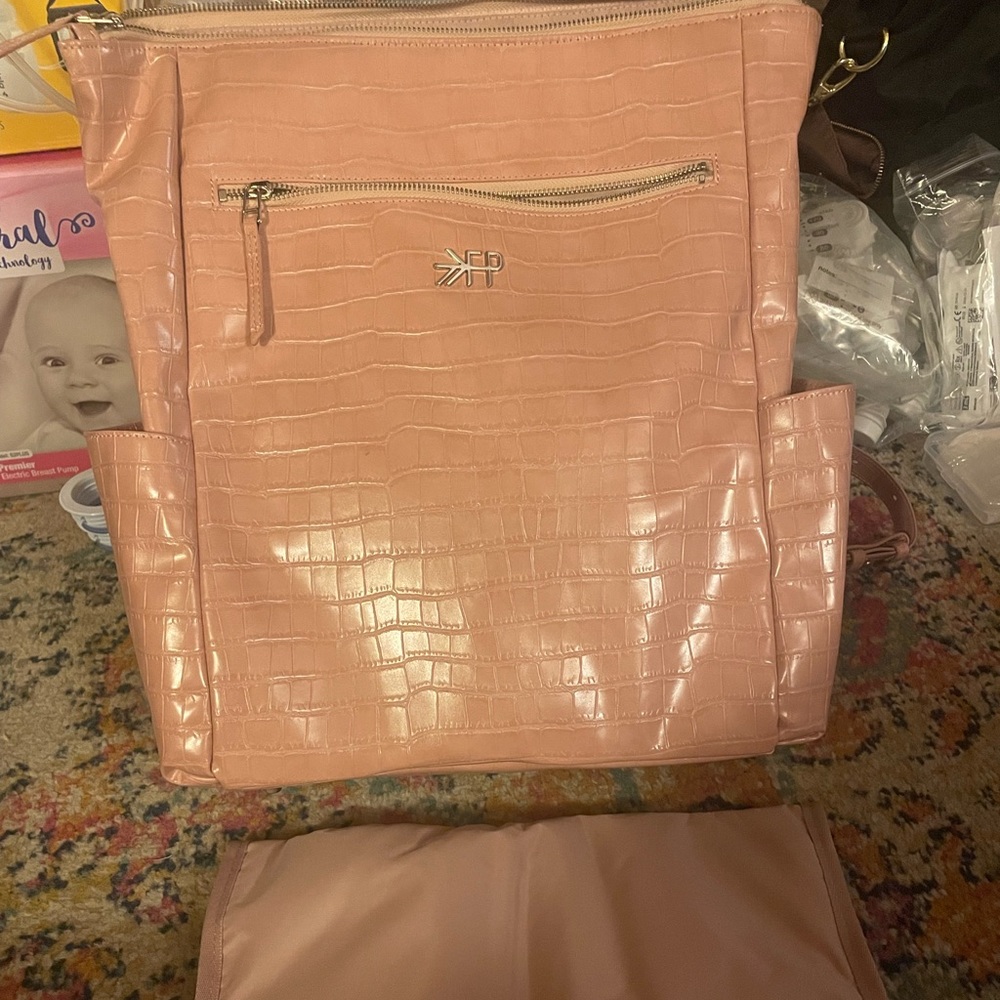 Freshly Picked the minimal diaper backpack